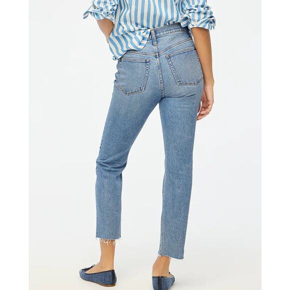 NWT J.Crew Essential Straight Jean In All Day Stretch Marin Wash Size 30 - Picture 2 of 8